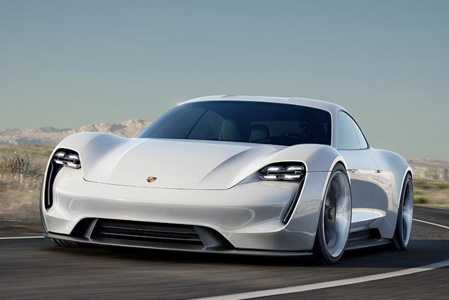 保時捷的任務E：600匹馬力、500公里駕駛里程、15分鐘充電時間