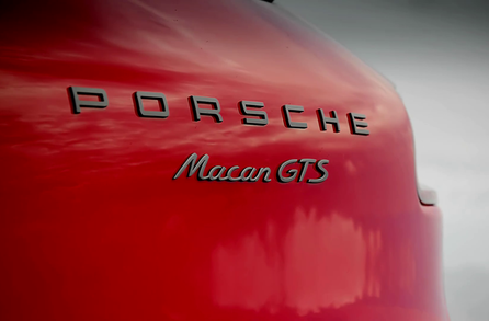 Press film Macan GTS